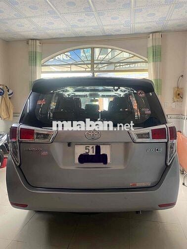Gia đình cần bán innova 8 chổ 2019 số sàn