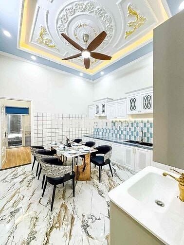 NHÀ TRỆT LẦU  FULL NỘI THẤT GẦN TRƯỜNG ĐH FPT, ĐH NAM CẦN THƠ