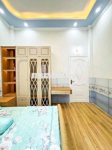 NHÀ TRỆT LẦU  FULL NỘI THẤT GẦN TRƯỜNG ĐH FPT, ĐH NAM CẦN THƠ