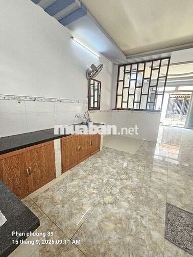 Nhà mới gần ngã ba đông quan 2pn 2wc hẻm 4m