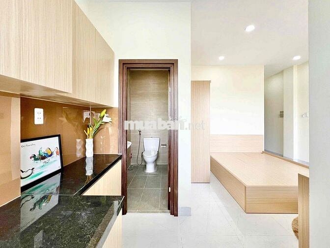 Căn hộ dịch vụ đi bộ qua Đại học Văn Lang siêu đẹp