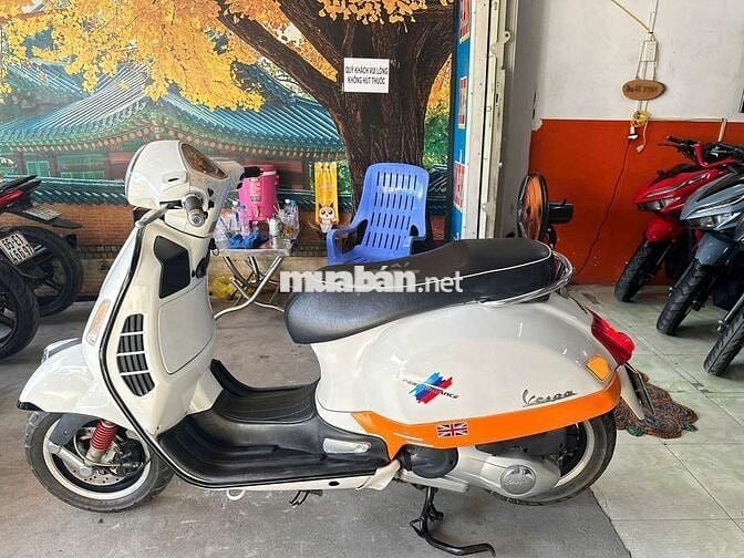 Vespa GTS  ( e có bán góp )