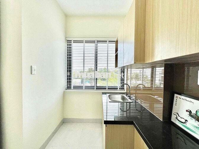 Căn hộ dịch vụ đi bộ qua Đại học Văn Lang siêu đẹp