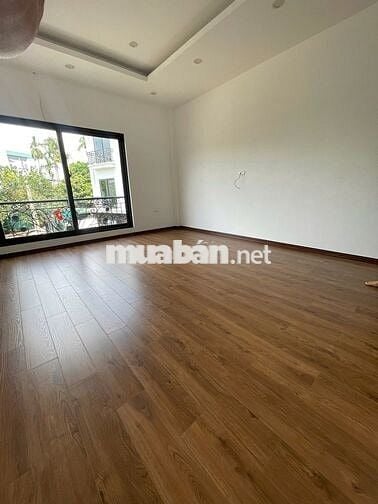 Nhà 5T*32m2 ngõ nông rộng ô tô vào tận cửa, gần đại học. Giá 3,05 tỷ
