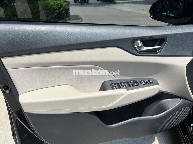 Hyundai Accent 2023 1.4 AT - 7000 km