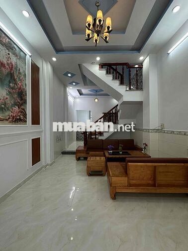 CHÍNH PHỦ NỢ BÁN NHÀ 690TR ĐỂ LẠI TẤT CẢ NỘI THẤT KẾ CẦU LỚN HÓC MÔN