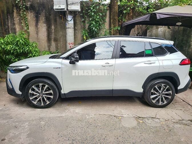 Bán toyota cross 2022 1.8HV - 32156 km