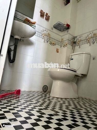 Cần cho thuê nhà nguyên căn thới an Q12 1 trệt 2 lầu 3 pn 3 wc