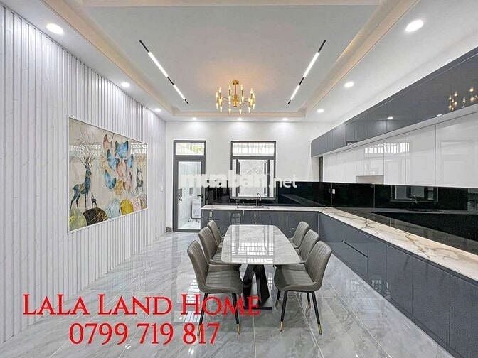Nhà cần bán đường Nguyễn Hữu Trí - Gần Chợ Bình Điền, giáp Q.Bình Tân