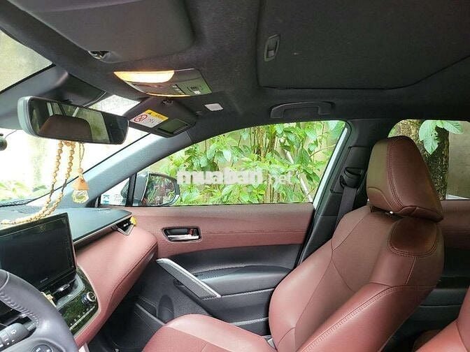 Bán toyota cross 2022 1.8HV - 32156 km