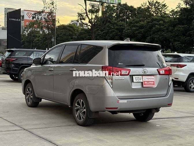 Toyota Innova 2024 E 2.0 MT - 34000km - Xe lướt