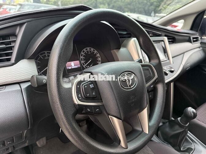Toyota Innova 2024 E 2.0 MT - 34000km - Xe lướt