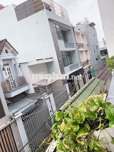 Nhà 3 tầng, đường 5m xe hơi, ngang 5m, khu Him Lam, Quận 7 - 80m2