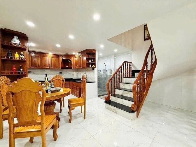 Bán nhà giá 5tỷ690 HXH 8m ở Hiệp Bình,Thủ Đức,70m2,3PN,3WC,SHR