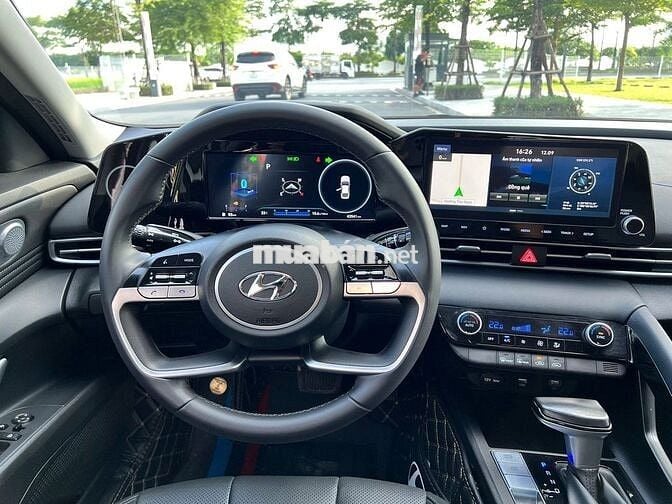 Elantra 1.6 AT bản đặc biệt sx 2023