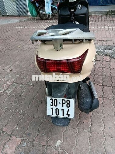 Lead B30, chính chủ, mới đi hơn 2 vạn ạ.