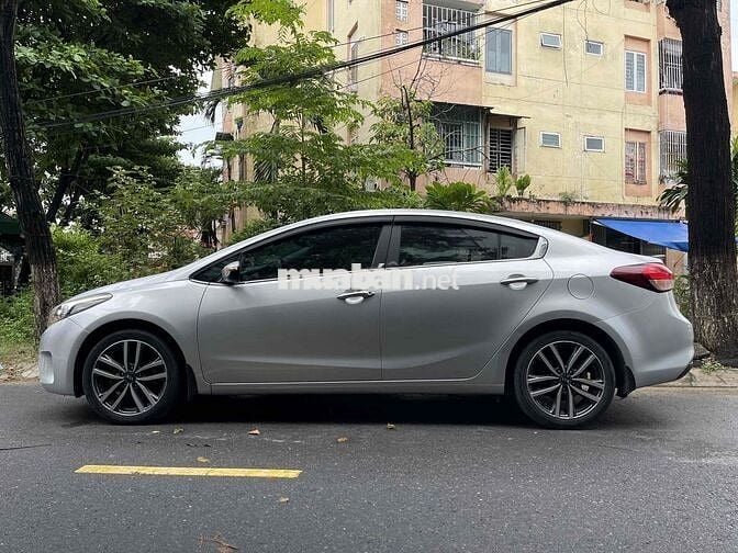 Kia Cerato 2016 1.6 AT - 98000 km