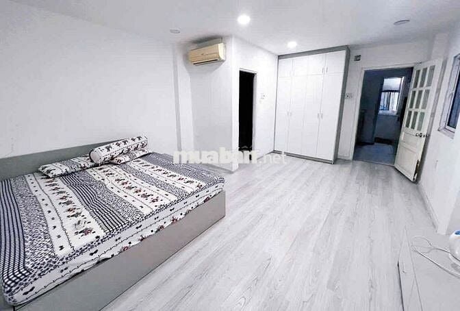 Cho thuê nhà trệt 2 lầu 4 PN , Hàm Nghi , Quận 1