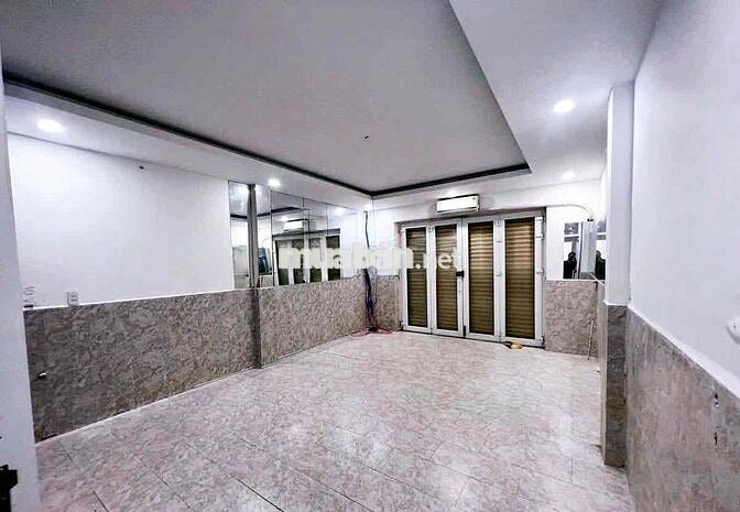 Cho thuê nhà trệt 2 lầu 4 PN , Hàm Nghi , Quận 1