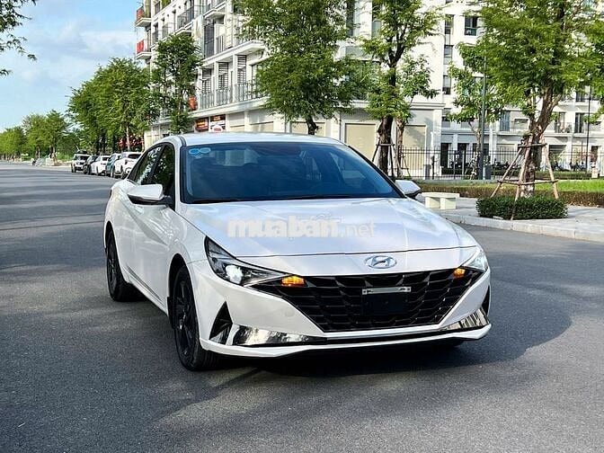 Elantra 1.6 AT bản đặc biệt sx 2023