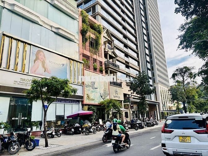 SIÊU HIẾM – MẶT TIỀN NGANG 12M - TRUNG TÂM QUẬN 1 - 5 TẦNG THANG MÁY