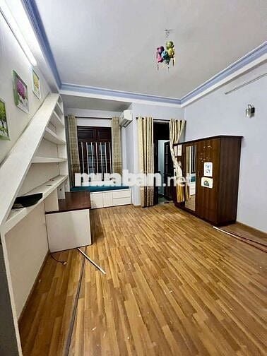 Nhà phố 3 tầng, full nội thất ở Gò Vấp, giá 16 triệu/tháng.