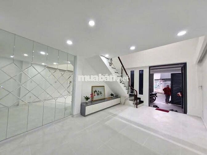 GẤP LẮM NHE! Bán nhà mới, đẹp HXH - 4 tầng BTCT - chỉ nhỉnh 6 TỶ
