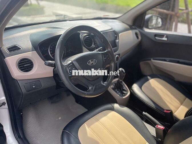 Hyundai i10 2015 1.0 AT