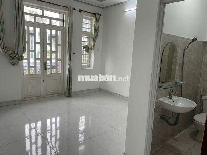 🏘️ Nhà 2 lầu 4 phòng 3 vs,Tân Xuân, gần trường Huflit, Hóc Môn 🏘️