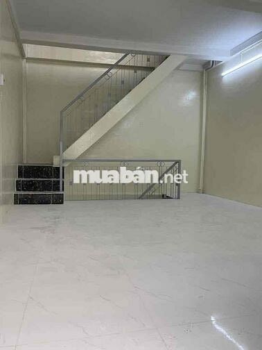 CHÍNH CHỦ BÁN GẤP NHÀ SÁT MẶT TIỀN ĐƯỜNG TÂN THÀNH Q5 3 TẦNG BTCT
