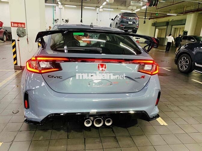 Honda Civic Typer 2025 Xám Xe Sẵn Giao Ngay