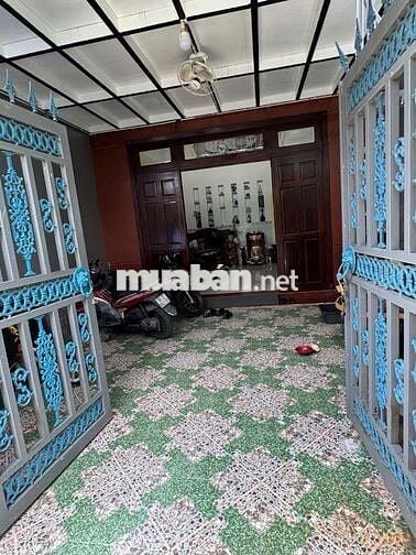 Nhà phố trệt 2 lầu tại Phước Kiển. Sổ hồng riêng. Công chứng ngay