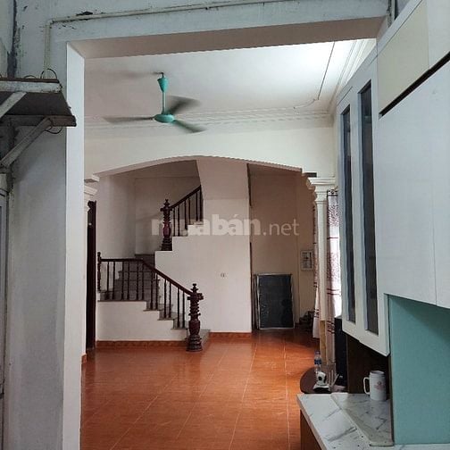 CHO THUÊ NHÀ ĐỂ Ở VÀ KINH DOANH, TÂY MỖ
