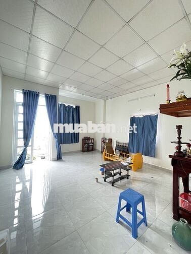 Nhà phố trệt 2 lầu tại Phước Kiển. Sổ hồng riêng. Công chứng ngay