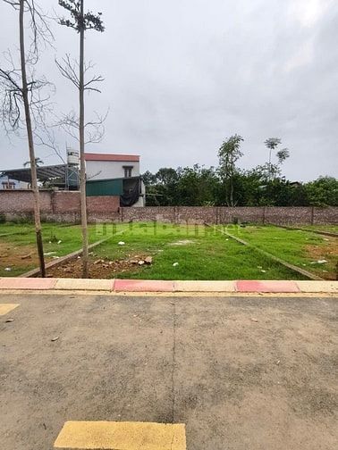 Gấpppp.... em cần bán mảnh đất mới mua để lấy vk