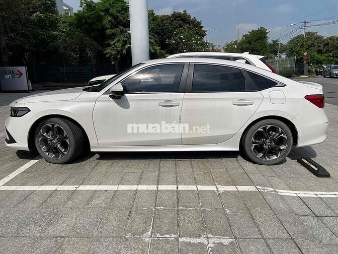 Honda Civic G 2022 -odo: 9000 km - CÔNG TY XHĐ