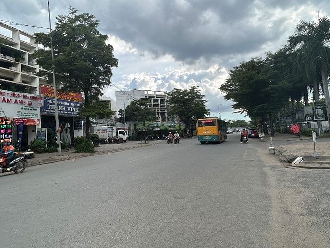 Nhà mặt tiền đường số 35 bán 14.5 tỷ  khu kinh doanh mua bán sôi động