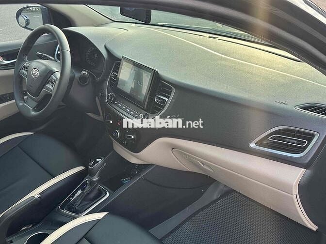 Hyundai Accent 2022 1.4 AT - 69000 km
