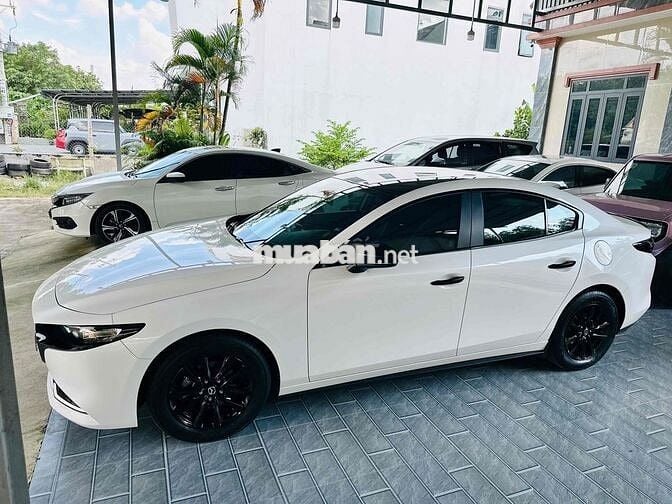Mazda 3 2020 1.5L Luxury - 31000 km chỉ 498Tr