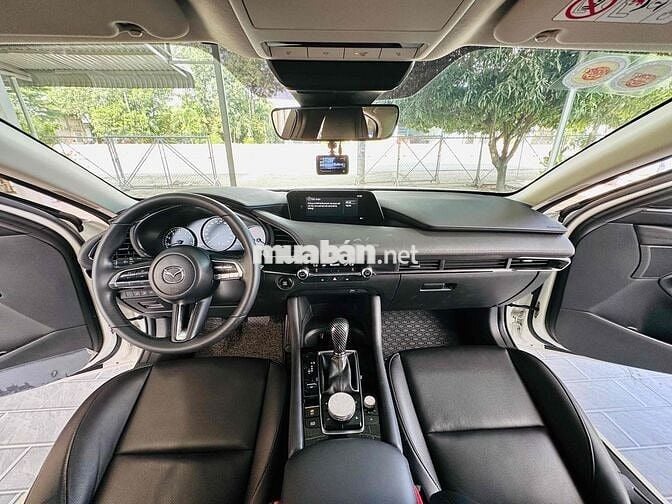 Mazda 3 2020 1.5L Luxury - 31000 km chỉ 498Tr