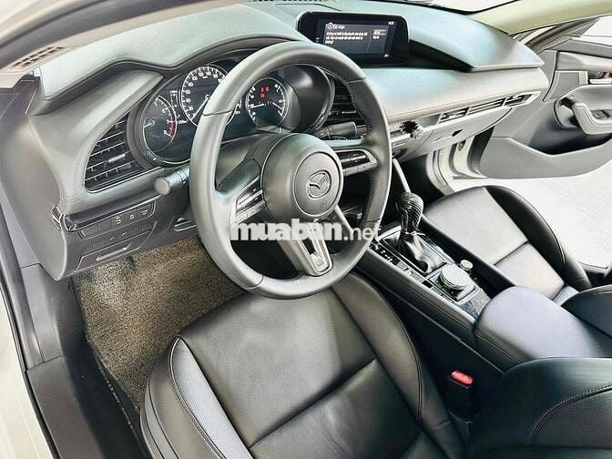Mazda 3 2020 1.5L Luxury - 31000 km chỉ 498Tr