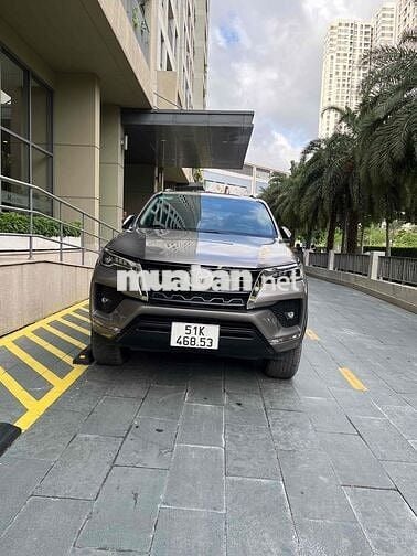 Toyota Fortuner 2022 2.4 4x2 AT - 54404 km