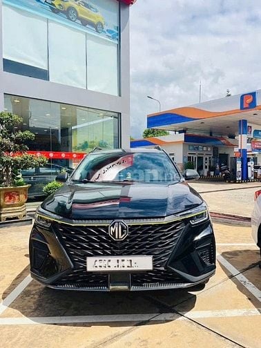 MG RX5 Luxury giá chỉ 590Tr còn thương lượng !!!
