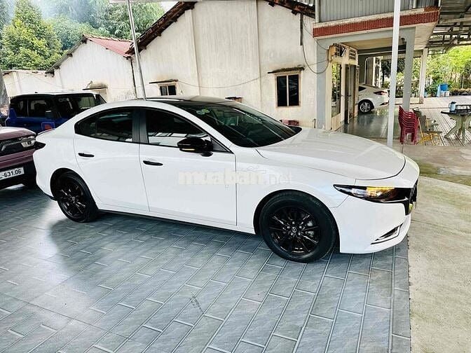 Mazda 3 2020 1.5L Luxury - 31000 km chỉ 498Tr