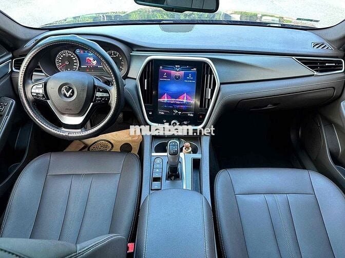 VinFast Lux A2.0 2019 đk 10/2020