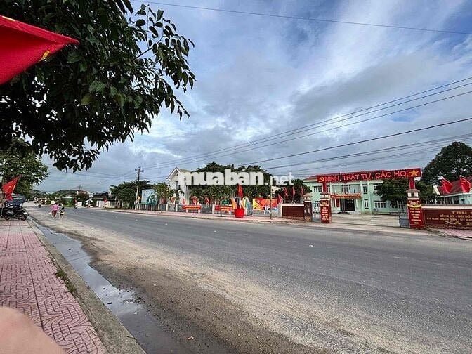ĐẤT THỔ CƯ CÓ SỔ ĐỎ GẦN 2000 m2 - ĐỐI DIỆN UBND XÃ EAÔ
