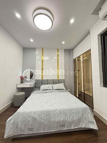Bán Nhà Tại Phố Ngô Sỹ Liên, 9,65 tỷ, 45 m2 x 4 Tầng, Nội Thất Đẹp