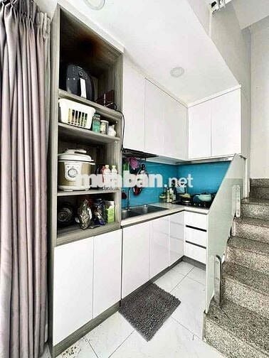 SIÊU PHẨM HOÀNG VĂN THỤ – 5 TẦNG – HẺM 1 TRỤC – NGANG 4M