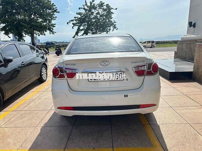 Hyundai Avante 2015 1.6 MT - 140000 km
