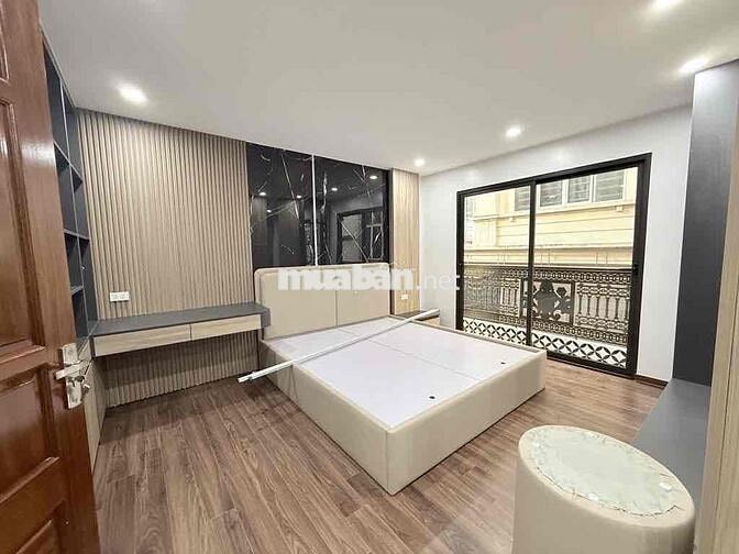 PHÂN LÔ ĐỀN LƯ- 65m MT 6,8m x 6 TẦNG THANG MÁY, KINH DOANH, Ô TÔ TRÁNH